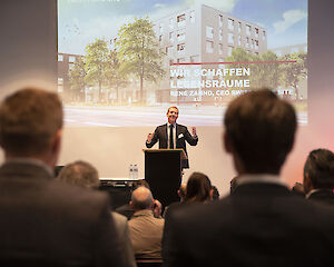 BAUSTELLENBESICHTIGUNG WELTPOSTPARK BERN