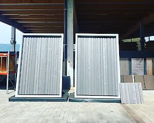 Mock-ups untere birs stehen