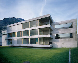 RAIFFEISENBANK GAMPEL, 2000 - 2002